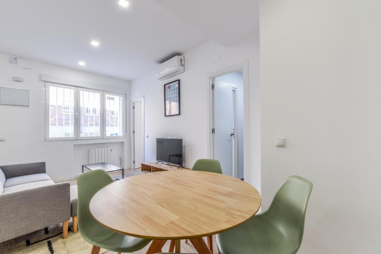 Apartamentos En Madrid Rio ภายนอก รูปภาพ