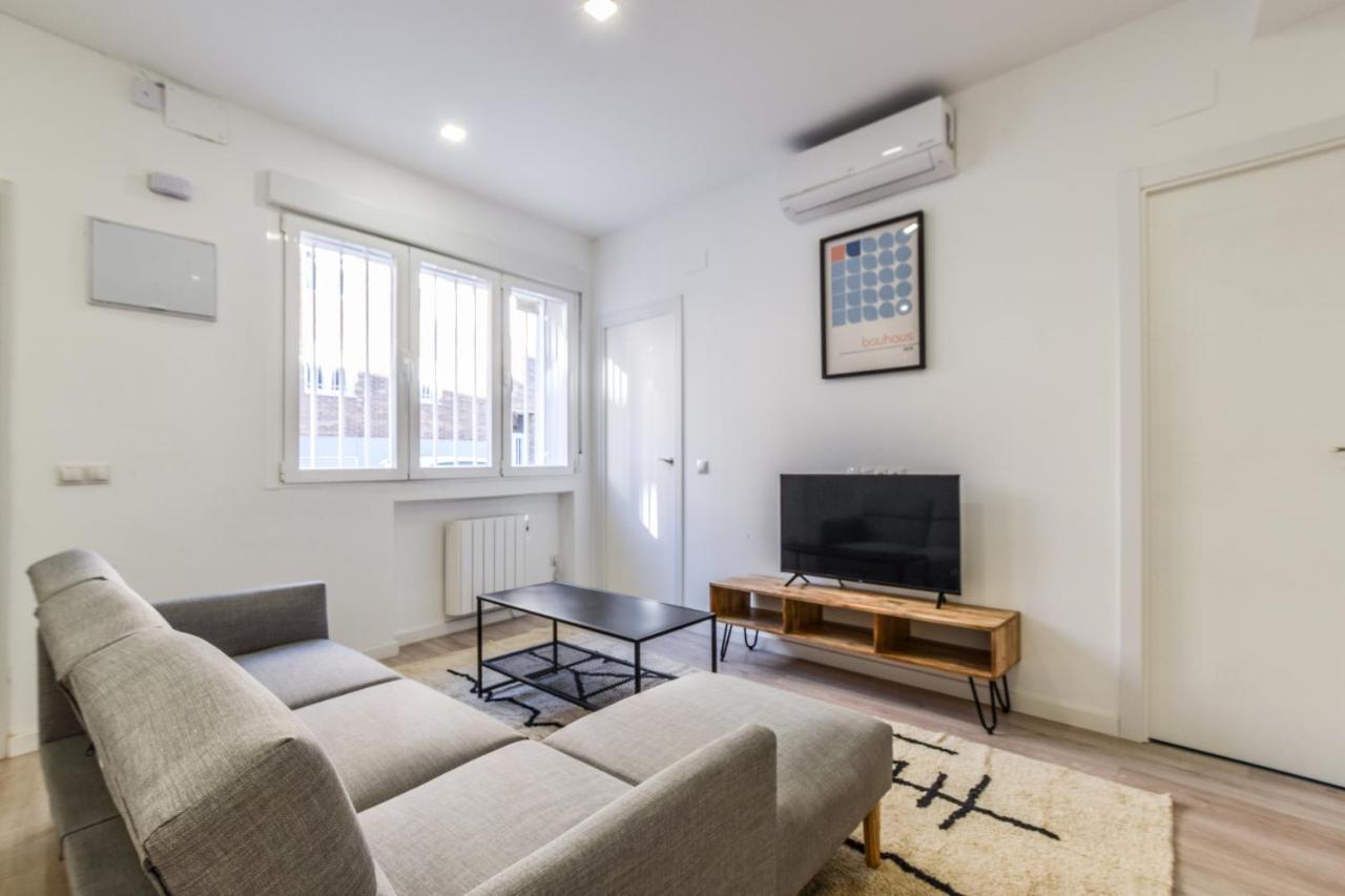 Apartamentos En Madrid Rio ภายนอก รูปภาพ
