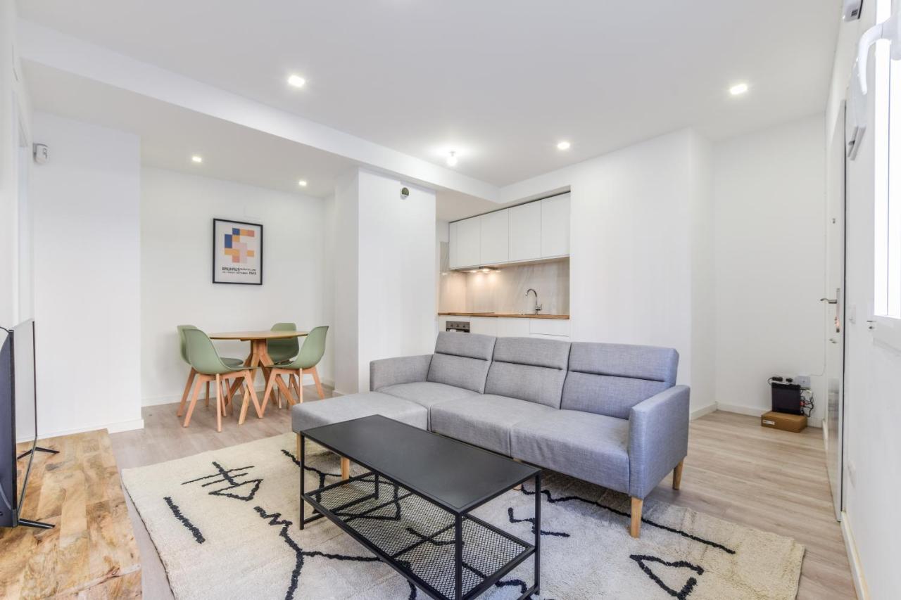 Apartamentos En Madrid Rio ภายนอก รูปภาพ