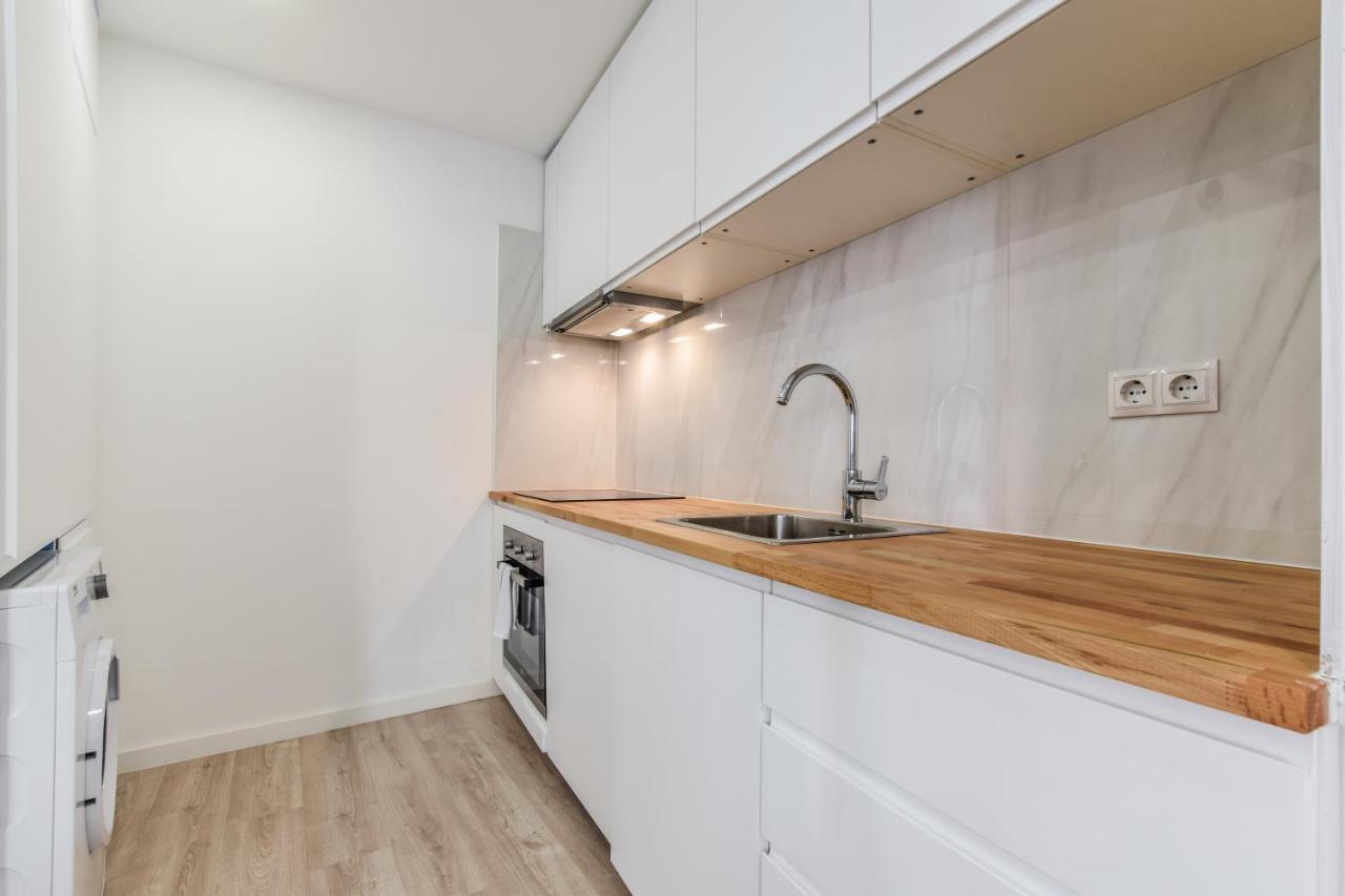 Apartamentos En Madrid Rio ภายนอก รูปภาพ