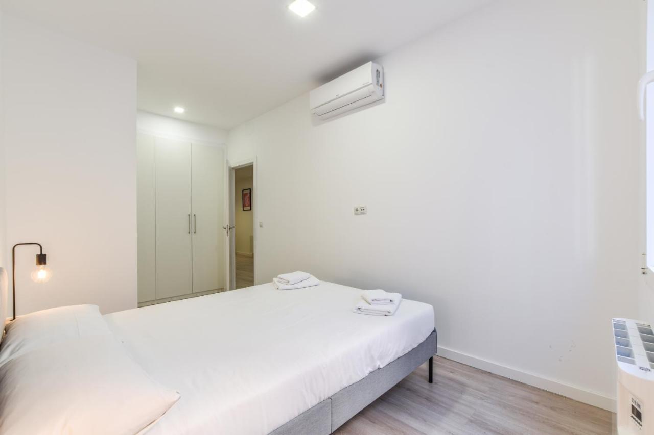 Apartamentos En Madrid Rio ภายนอก รูปภาพ