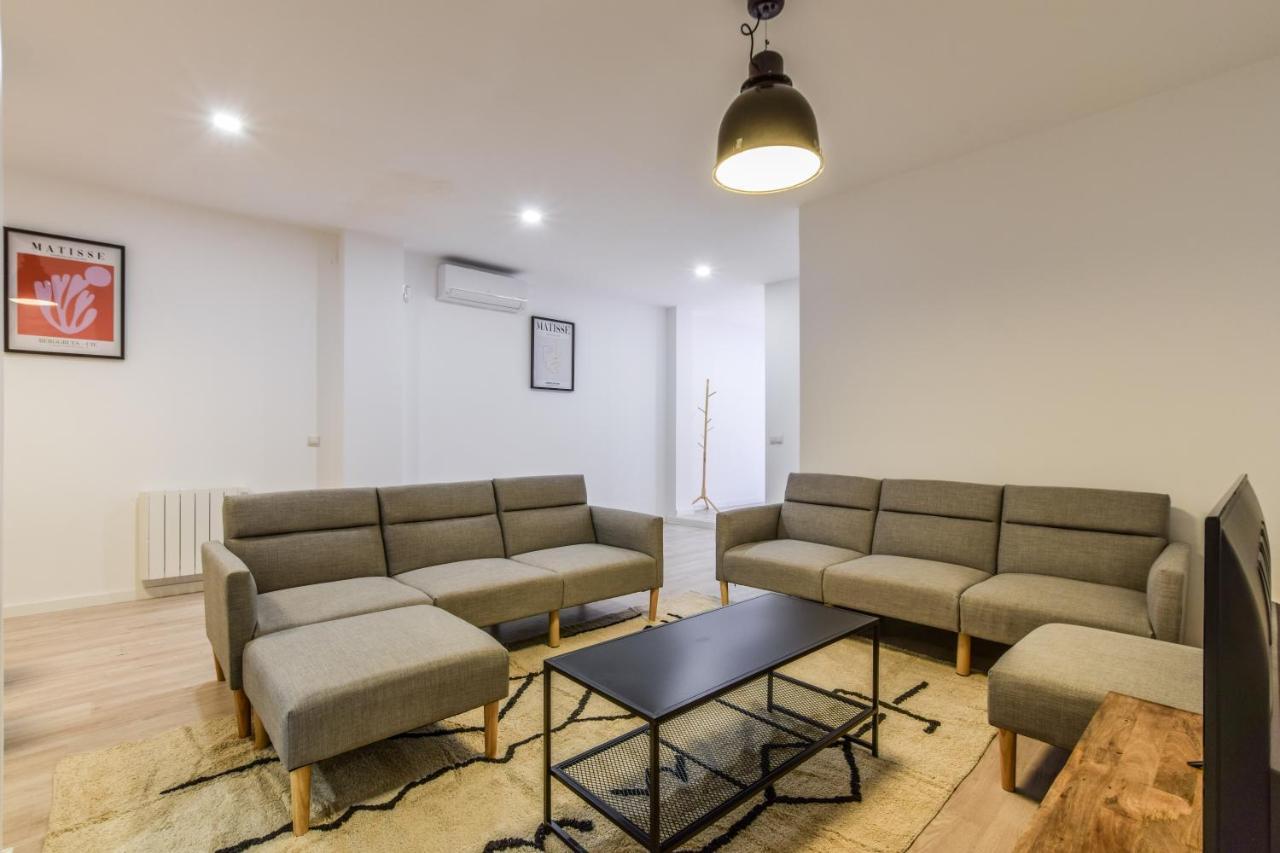 Apartamentos En Madrid Rio ภายนอก รูปภาพ