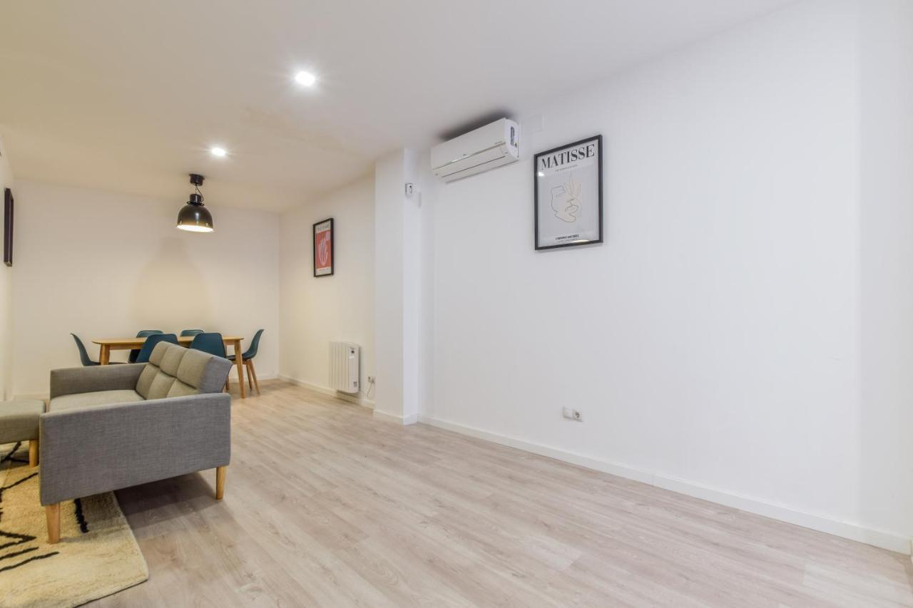 Apartamentos En Madrid Rio ภายนอก รูปภาพ