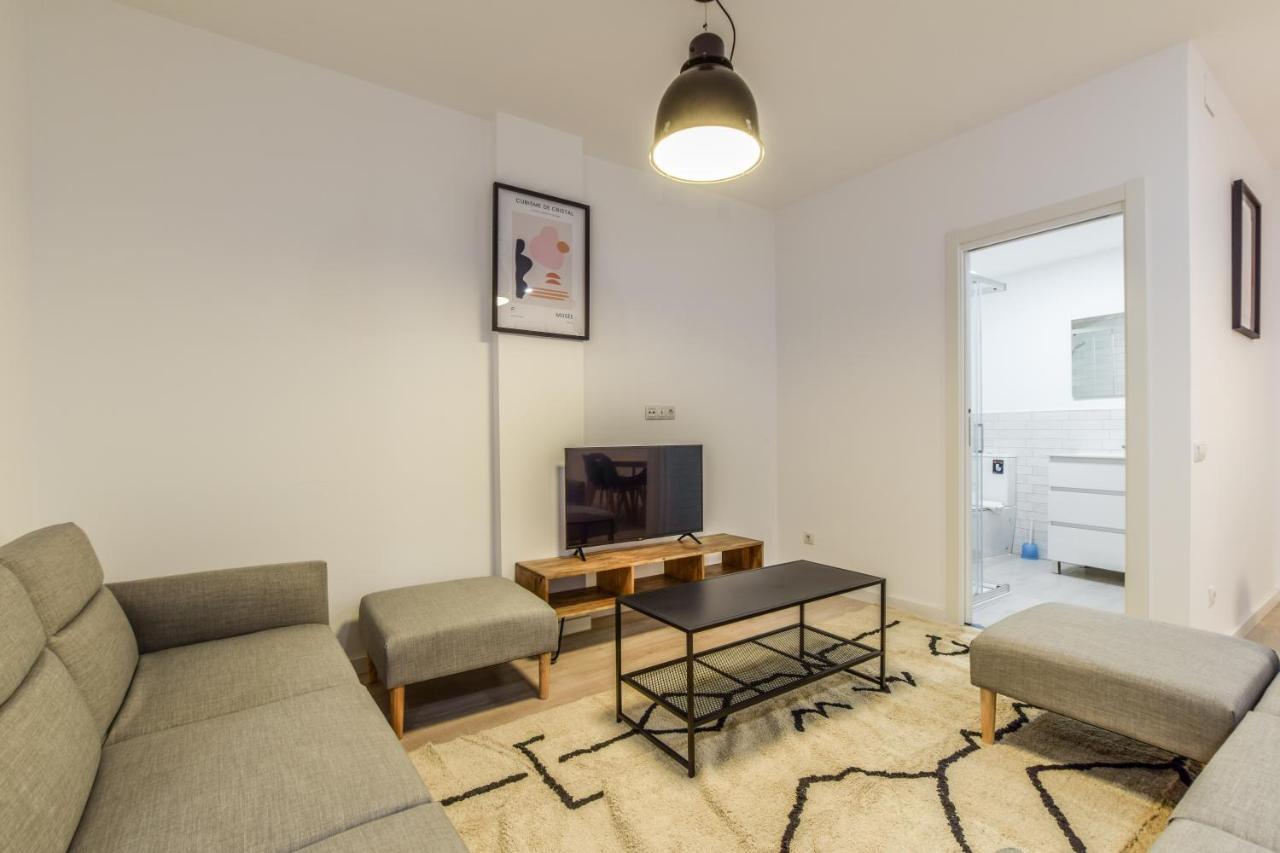 Apartamentos En Madrid Rio ภายนอก รูปภาพ